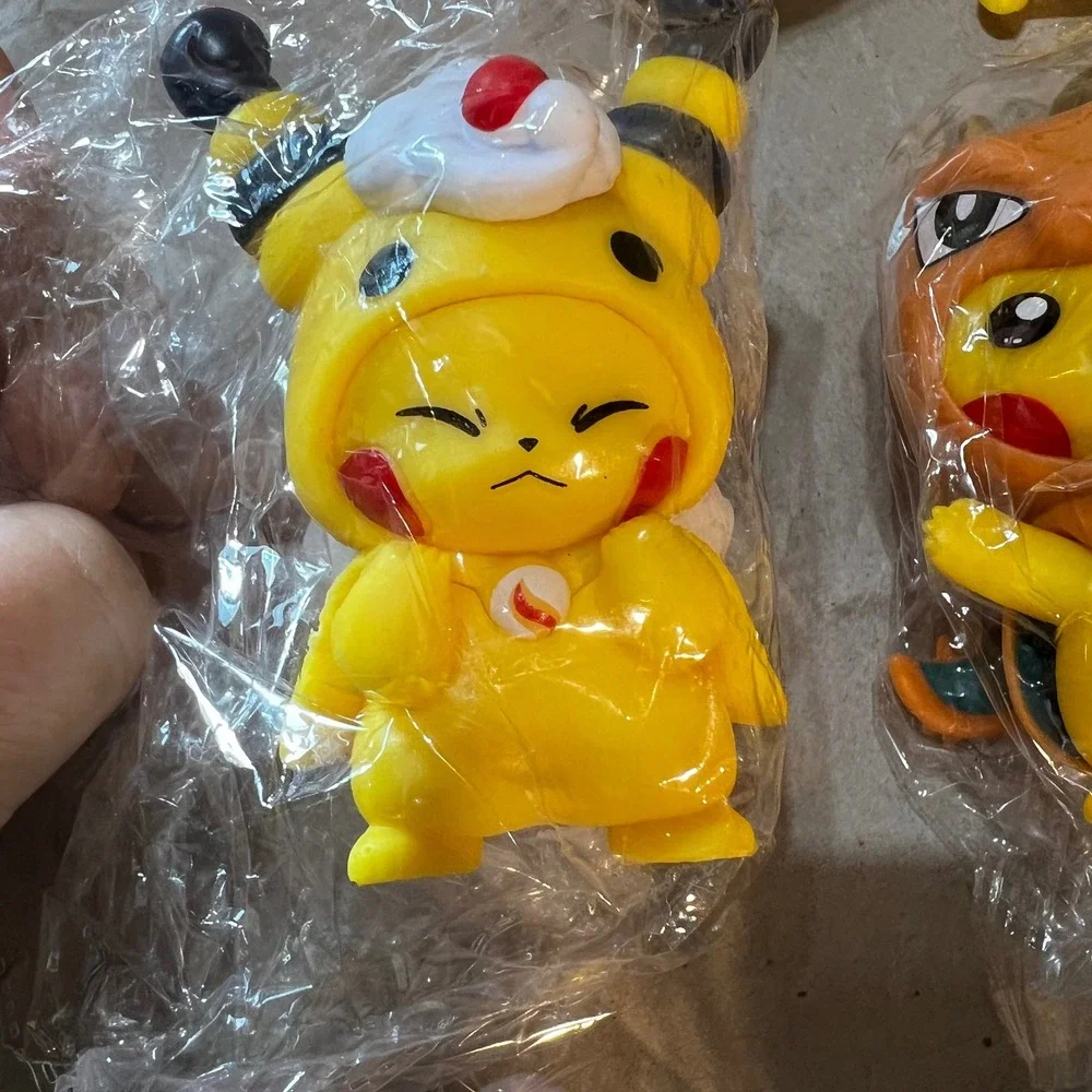 Pokemon 4in Pikachu Poncho 8 Figure Lot Yellow Charizard Greninja Lugia Cosplay